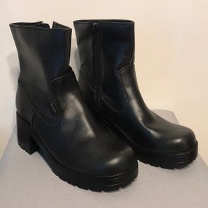 Mid Low Block Heel Ankle Boot